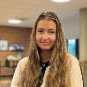 Madeleine-Hagenes-Bassan-web